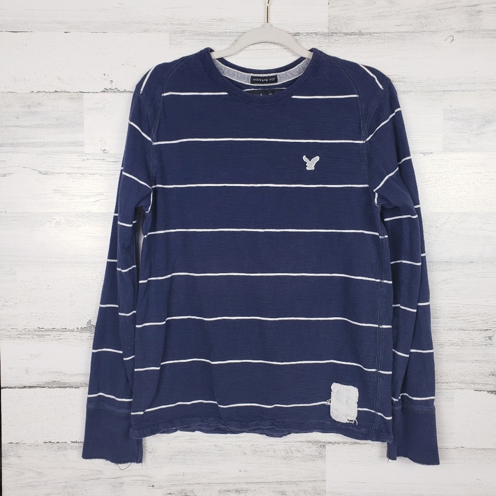 American Eagle Men's Navy Striped Long Sleeve Tee